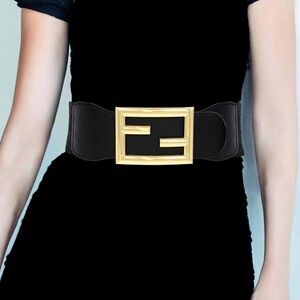 Oversized Metal Buckle Accented Elastic Statement Belt